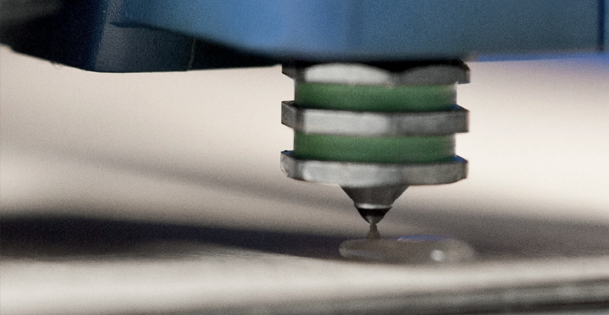 Kompletna rešenja za lepljenje u različitim industrijama